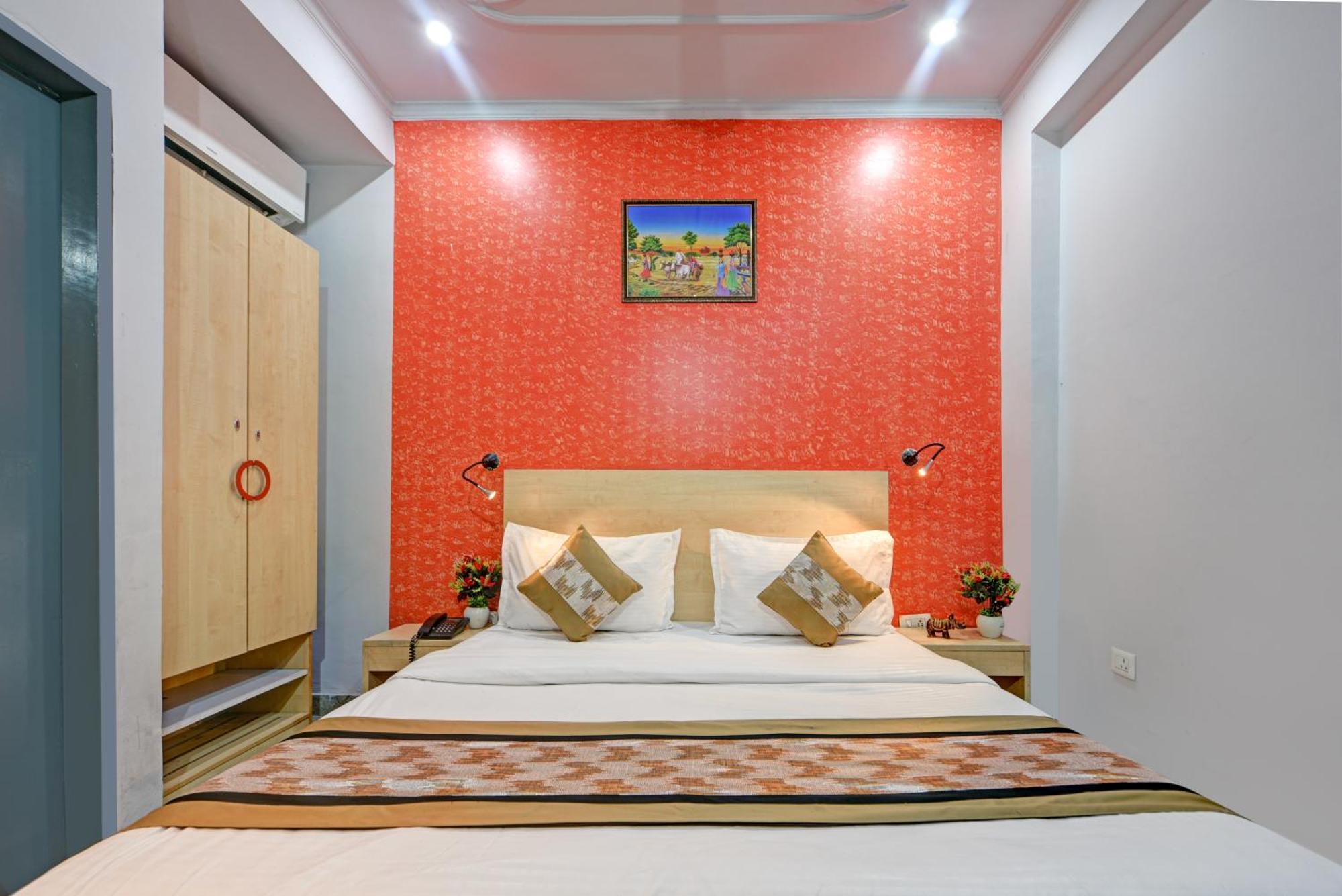 Royal Spark Inn1 - Medicity Gurugram, Near Medanta Hospital Gurgaon Eksteriør bilde