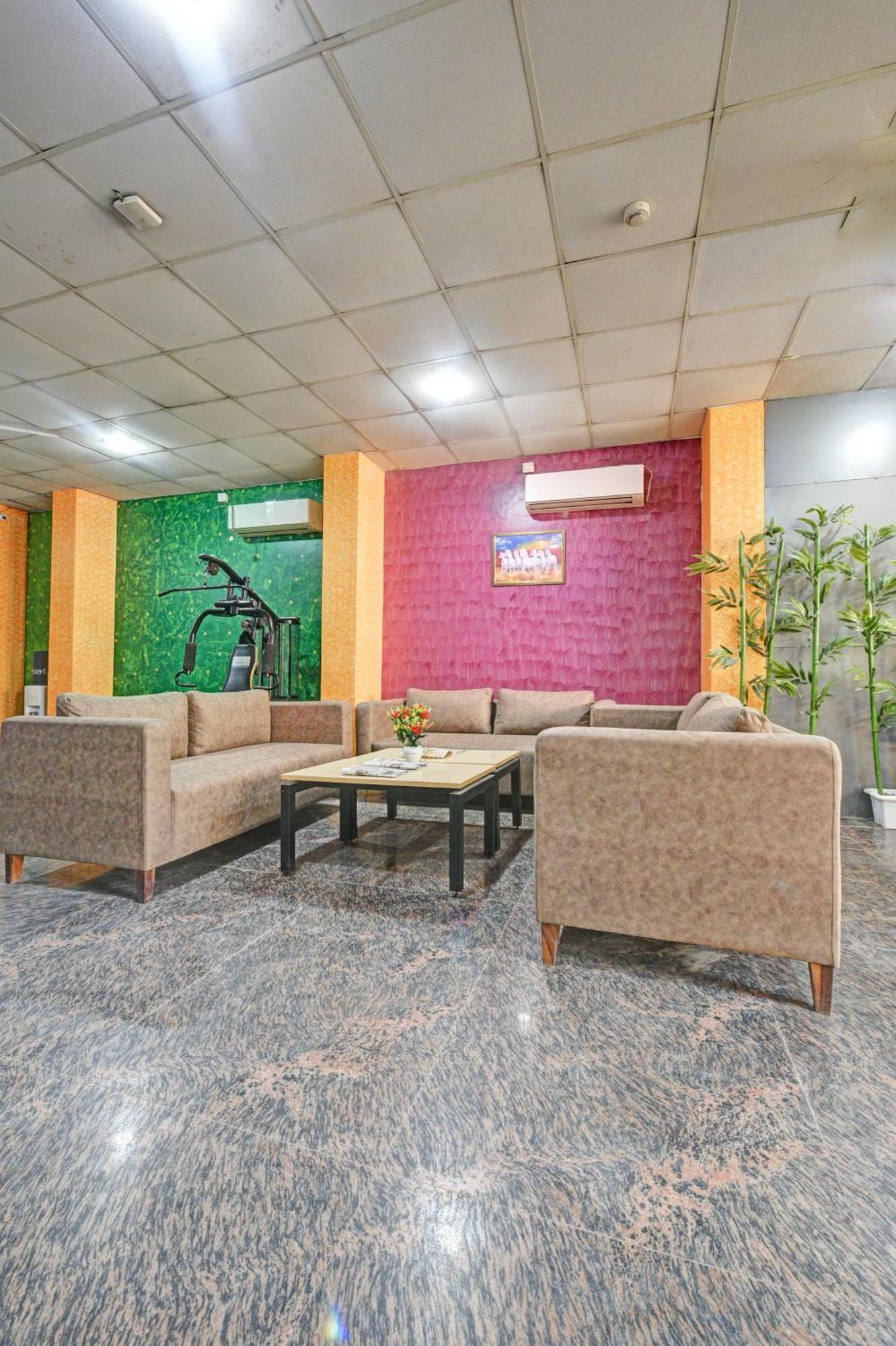 Royal Spark Inn1 - Medicity Gurugram, Near Medanta Hospital Gurgaon Eksteriør bilde