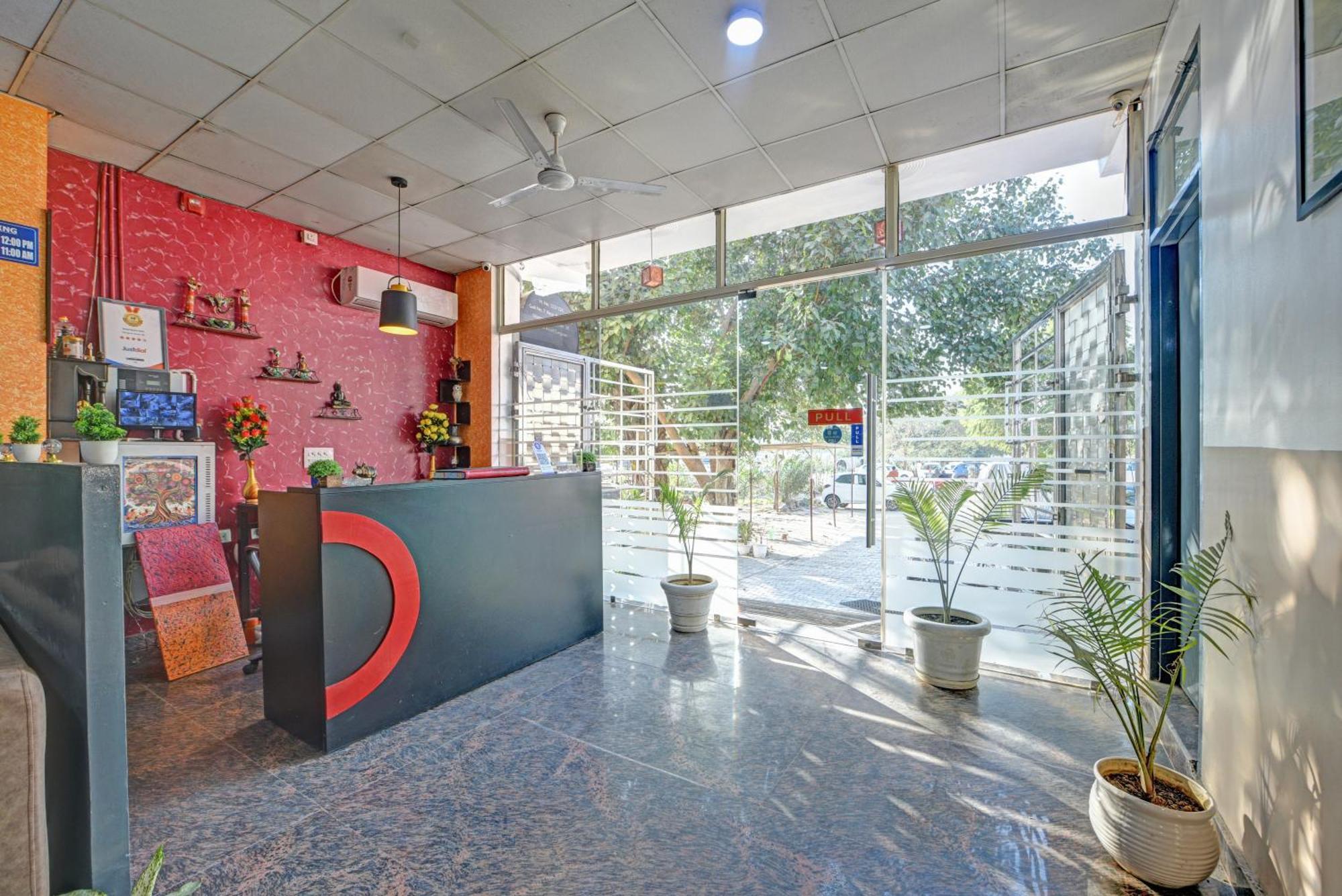 Royal Spark Inn1 - Medicity Gurugram, Near Medanta Hospital Gurgaon Eksteriør bilde