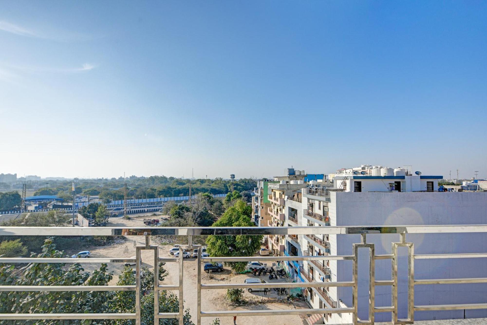 Royal Spark Inn1 - Medicity Gurugram, Near Medanta Hospital Gurgaon Eksteriør bilde