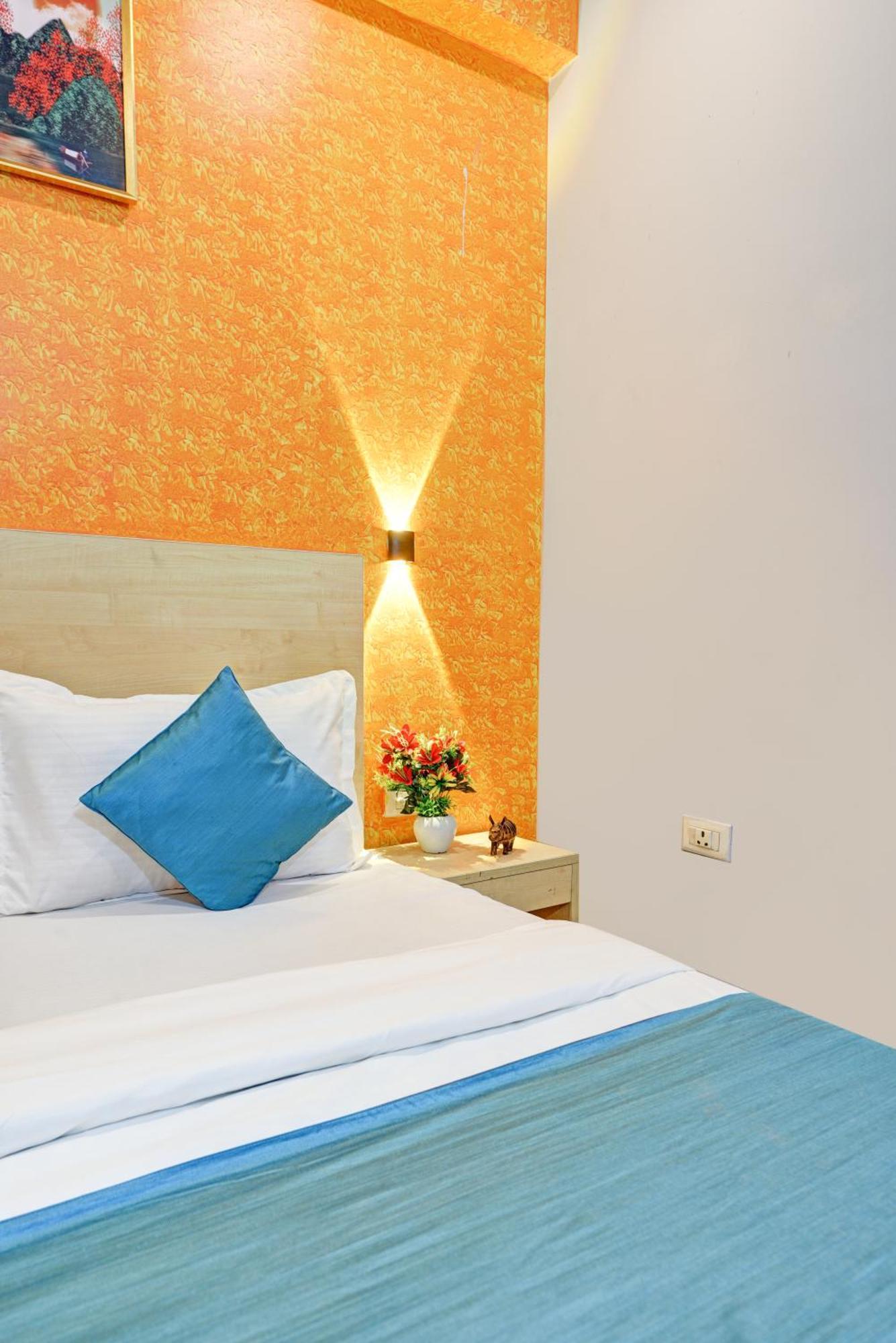 Royal Spark Inn1 - Medicity Gurugram, Near Medanta Hospital Gurgaon Eksteriør bilde